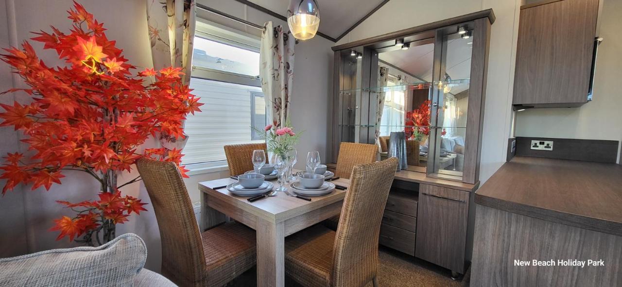 딤처치 13 The Meadows New Beach Holiday Park 아파트 외부 사진